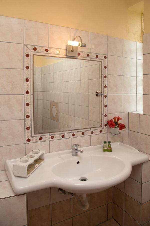 Arion Apartments Скала Потамияс Екстериор снимка